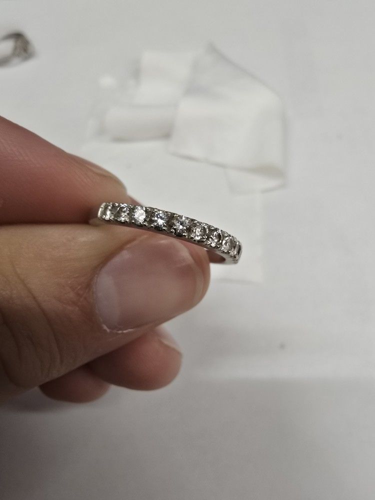 10k White Gold Wedding Band