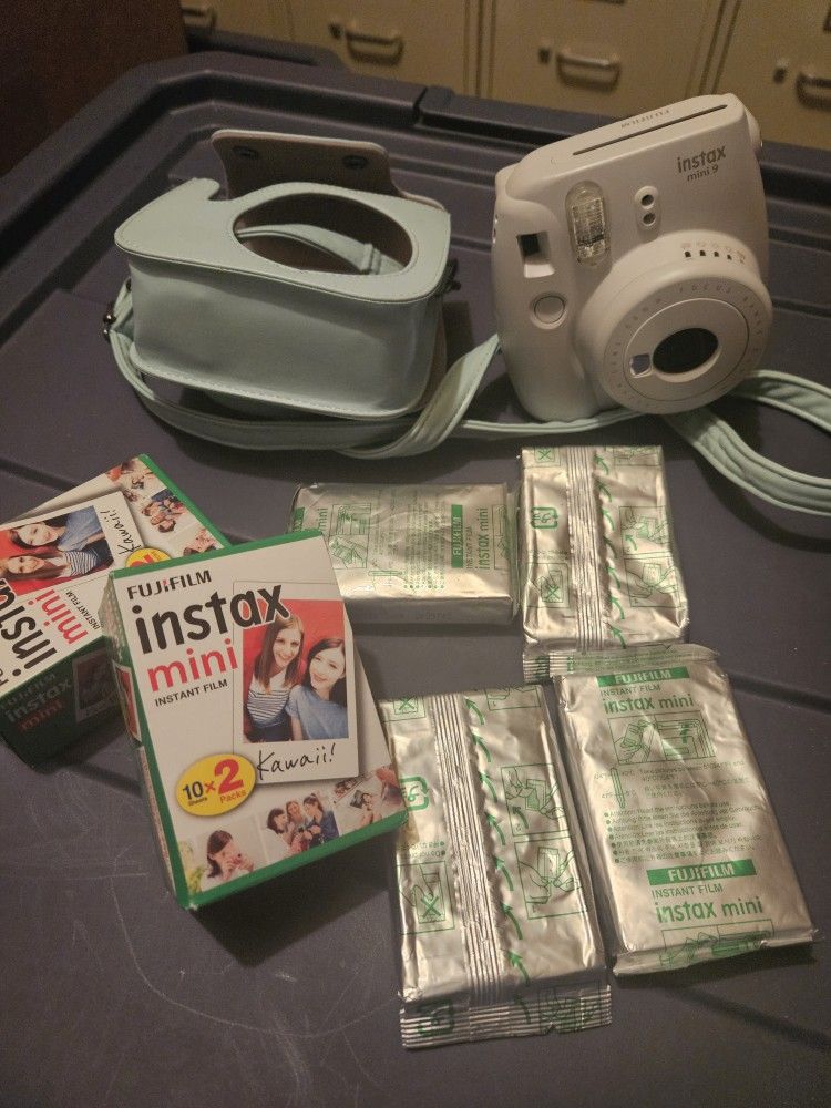 Instant Camera Set