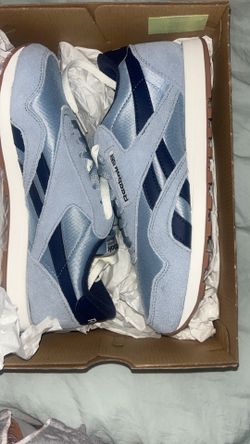 Running REBOK SIZE 9
