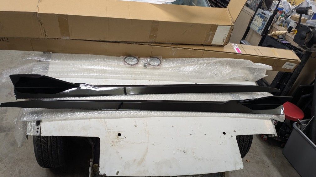 Universal Side Skirts