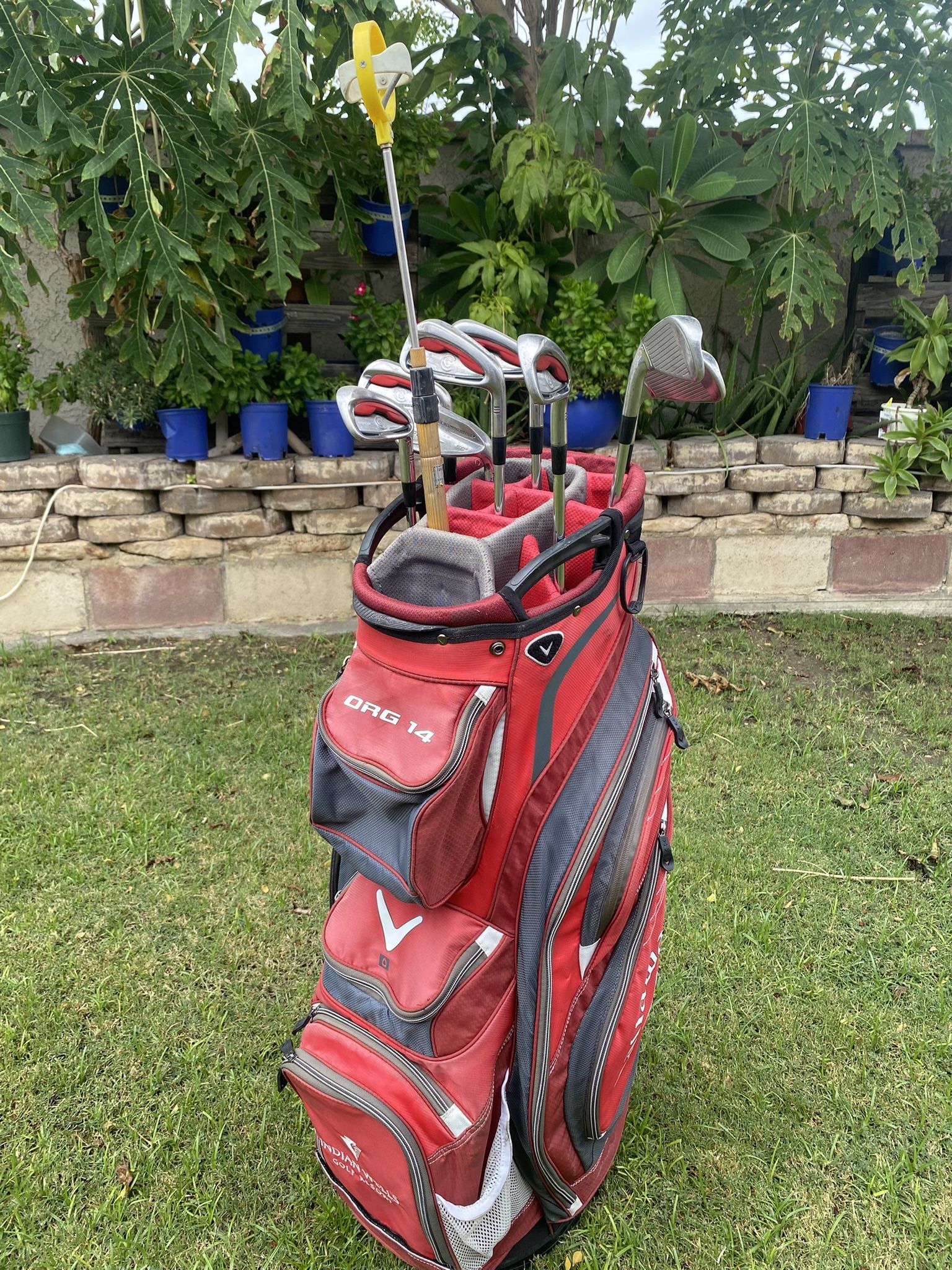 Cleveland Cg Red Golf Clubs (needs New Grips) + Callaway Bag