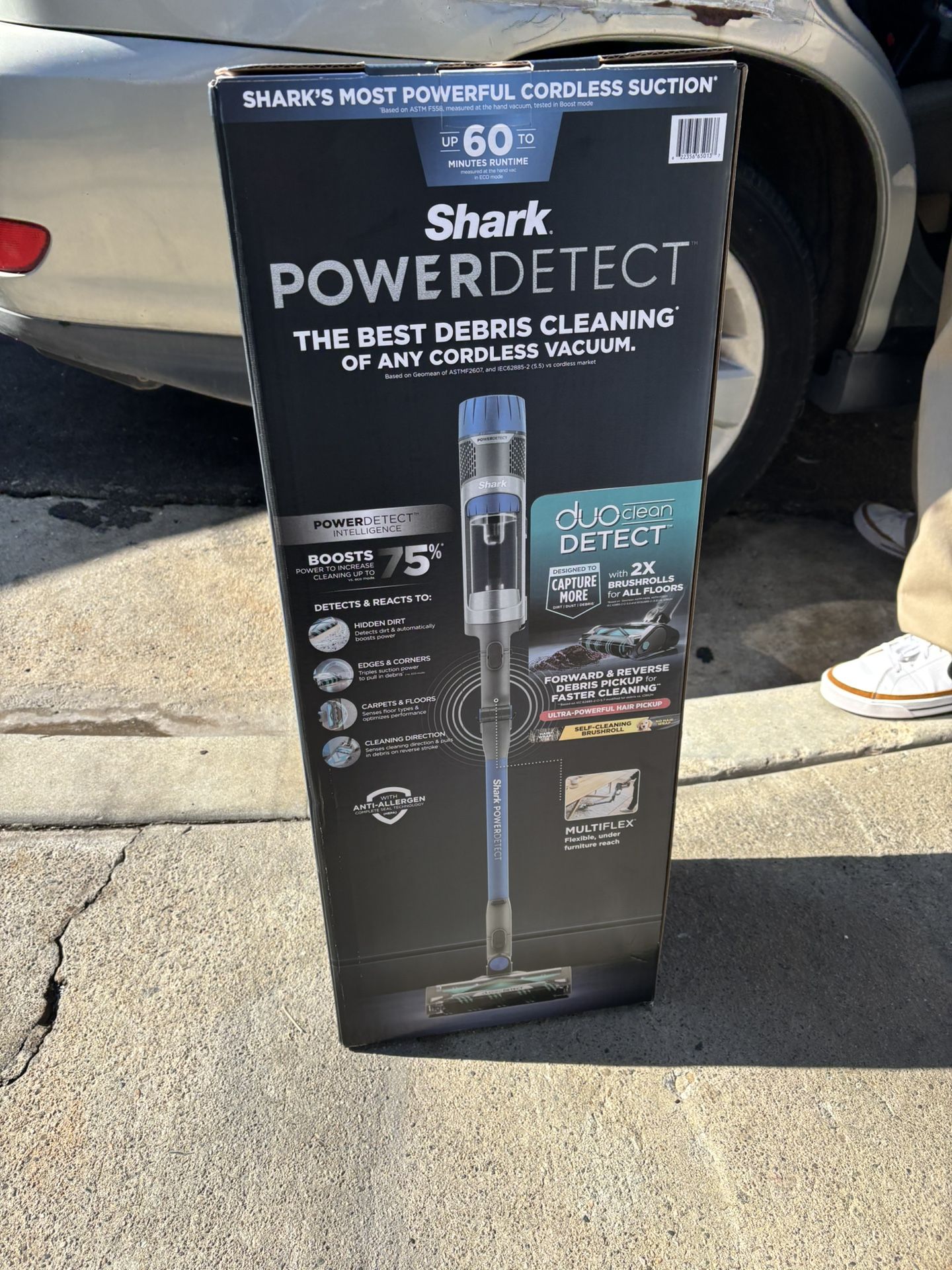 Shark Powerdetect Vacuum .