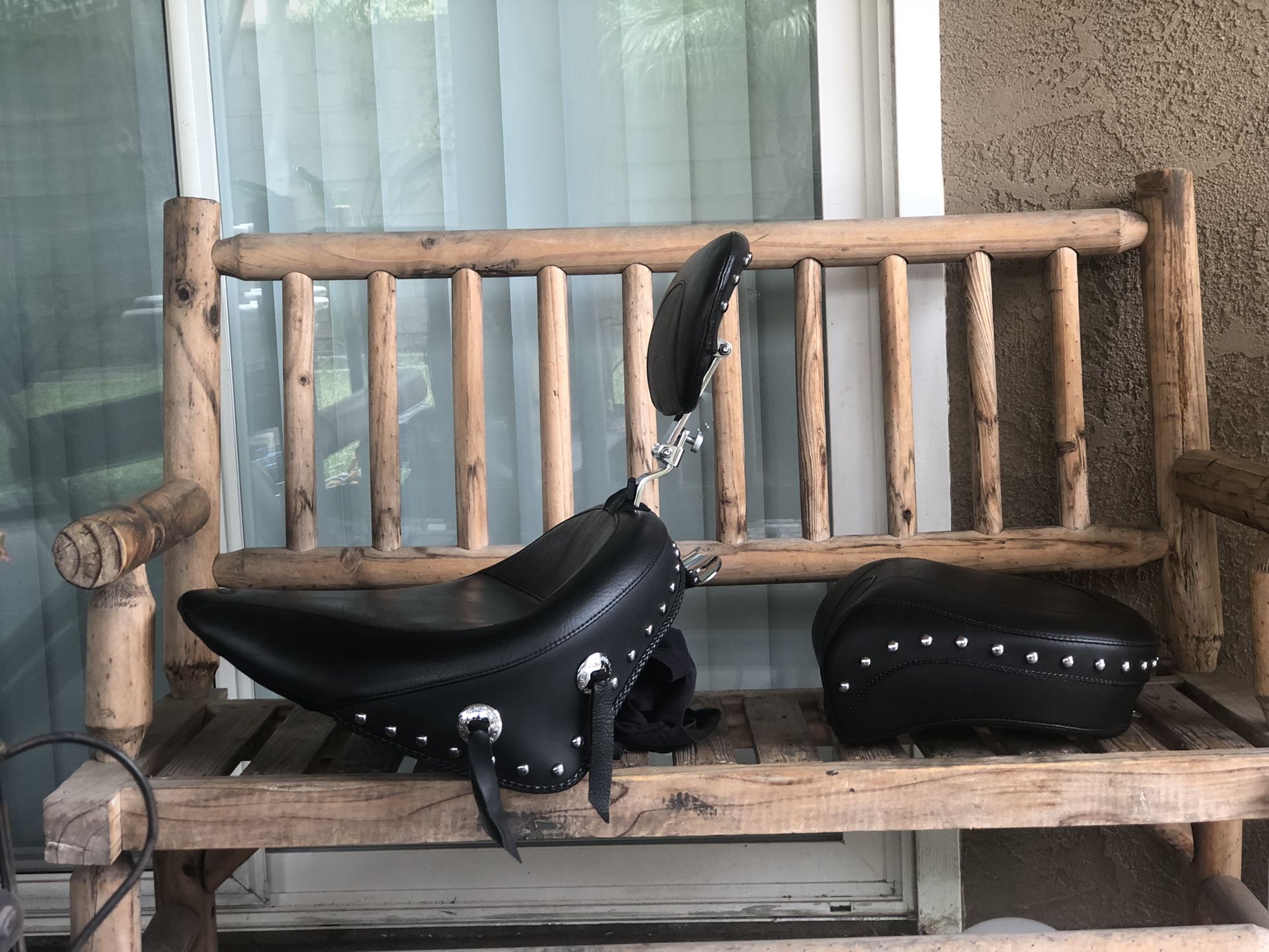 Mustang Seat With Back Rest For Softail