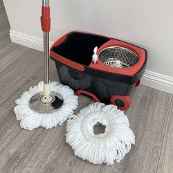 New In Box $25 Spin Mop Bucket Floor Cleaning System With Wheels Include 2 Microfiber Replacement Head 