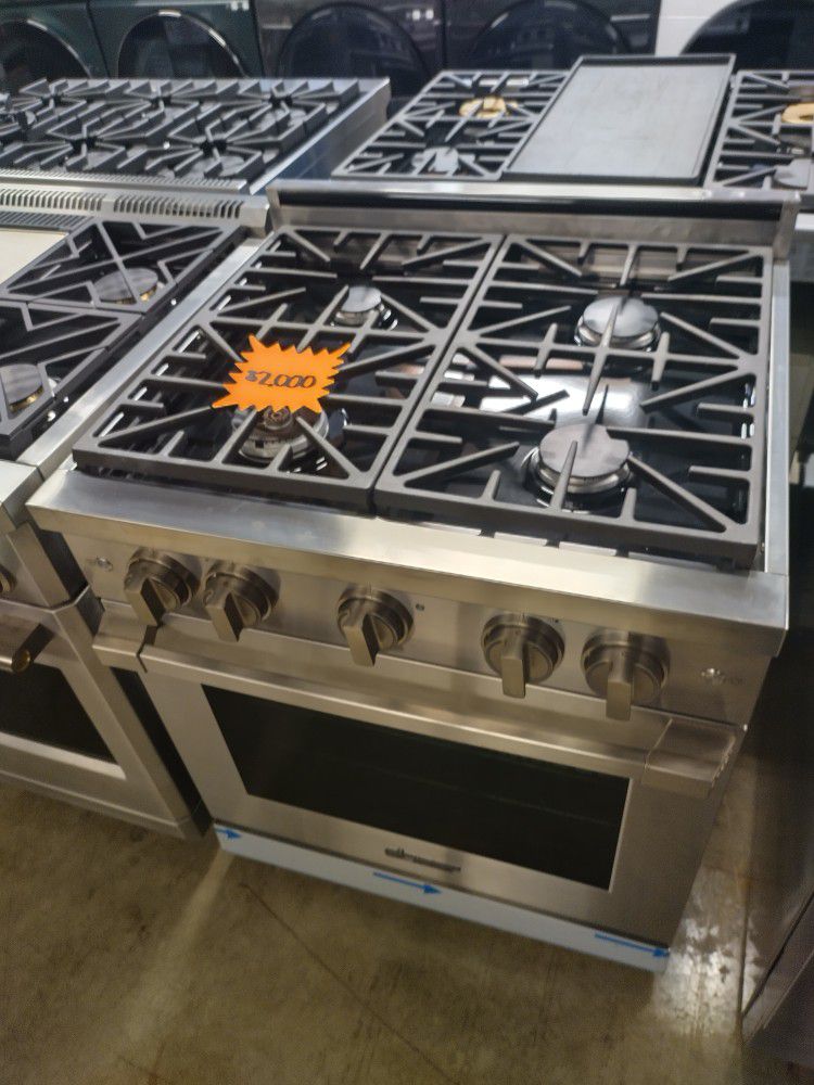 DACOR 30 INCH WIDE PROFESSIONAL STYLE GAS RANGE 