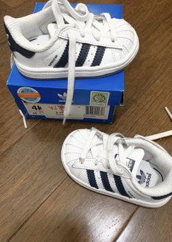Adidas - 4K