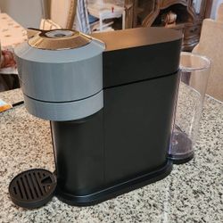Nespresso Machine $80! Like New!! 