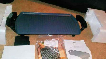 Indoor Grill (Electric grilling station by Todd English!) BRAND NEW!