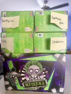 BEETLEJUICE FIGURES 