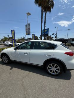 2017 INFINITI QX50