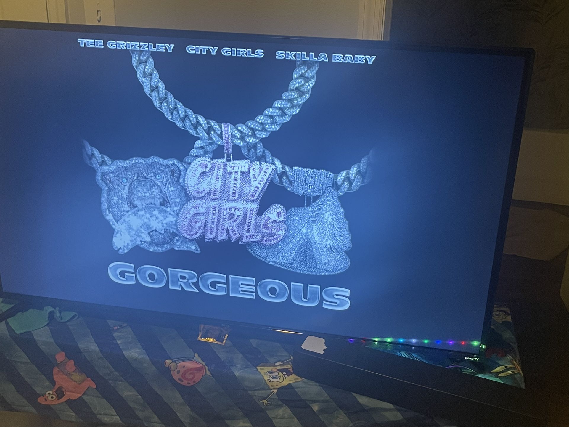 50 INCH TCL ROKU TV