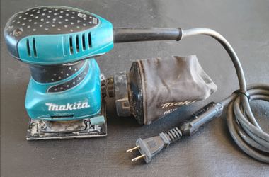 Makita 1/4 In. Sheet Finishing Sander