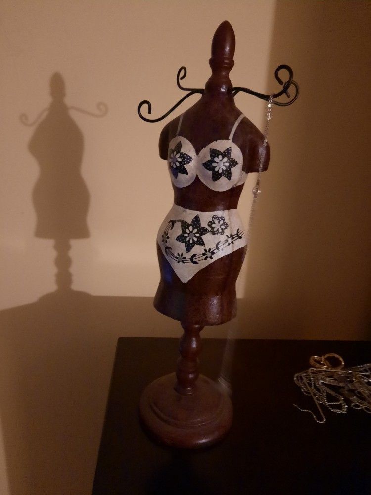 Necklace Holder