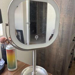 LED light wireless vanity mirror