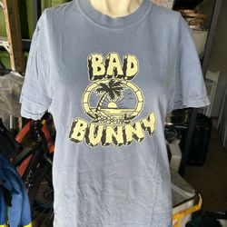 Official Bad Bunny Worlds Hottest Tour 2022 Shirt Size small  as is condition
