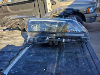 2018 - 2024 Nissan Leaf LEAF OEM Headlight Halogen With HID Right Passenger 