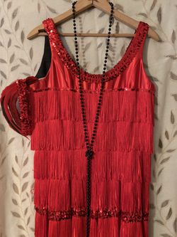 FLAPPER DRESS AND ACCESSORIES