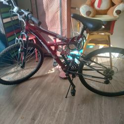 1 beach Cruiser, Single Speed, 1 Mountain Bike, 15 Speed, Both Like Brand New,  $125 For Both, Locks Included, Serious Inquiries Only, Please