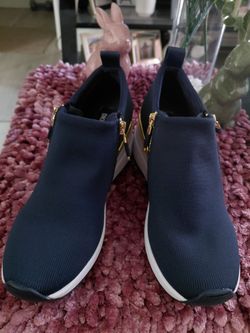 DKNY Women Shoes