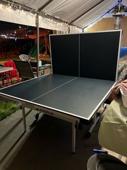 Ping-pong table