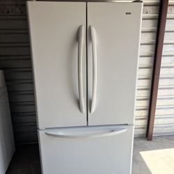 White Kenmore Refrigerator And Freezer