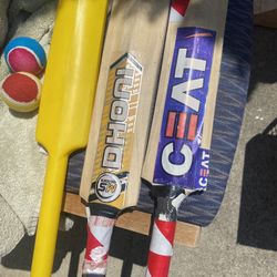 All 3 Crickets Bats+ 2 Crickets Balls New