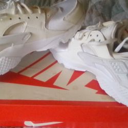 Women's Size 6.5 Brand New NEVER WORN Nike Sneakers