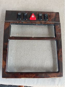 W210 Mercedes Benz E320 sedan dashboard panel