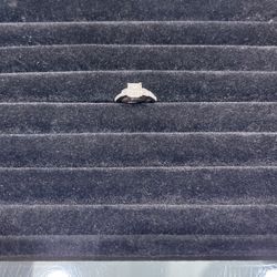 14kt White Gold VS2 Engagement Ring
