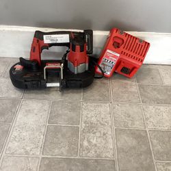 Milwaukee (2429-20) 12v Band Saw With Battery And Charger 