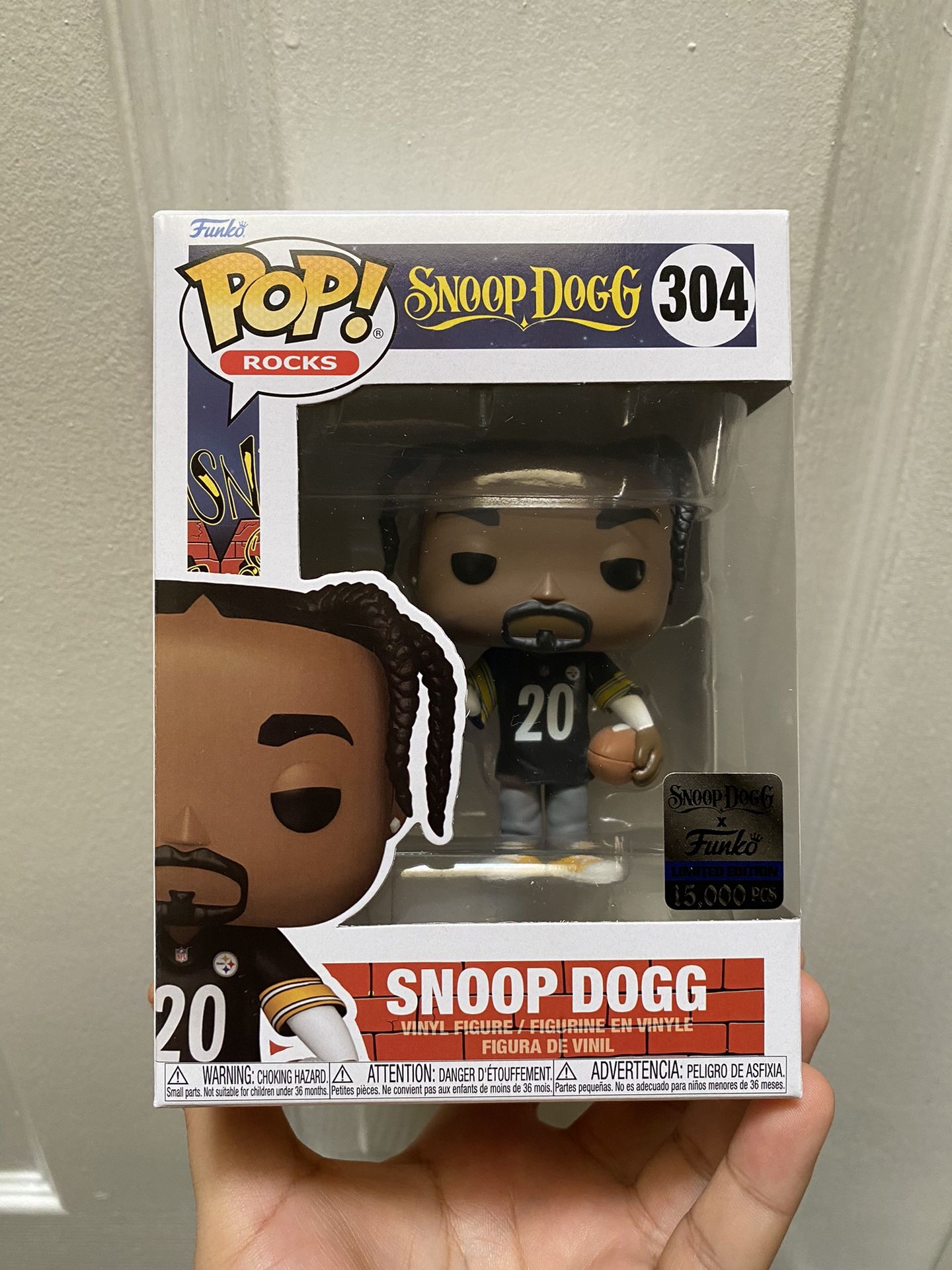 #302 305 Funko Pop Rocks Snoop Dogg (Funko Limited Edition 15,000 Pcs)