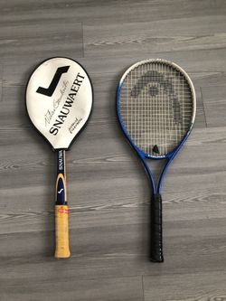 2 tennis rackets, there are defects, look at the photo, both for $ 10