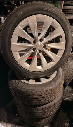 Tesla model X & tesla model S wheel /Forsale / Tires/ Wheels/ Tesla