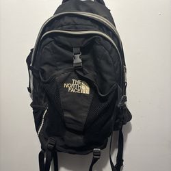 The North Face Recon Backpack Black Pockets Mesh Adjustable Outdoor Bag