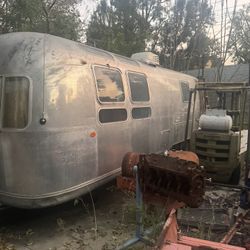 1990 Airstream