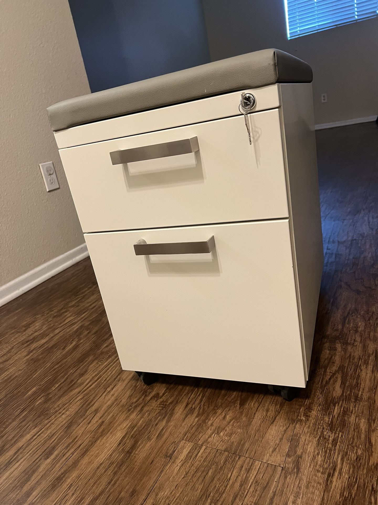 2 Drawer File Cabinet With Lock 