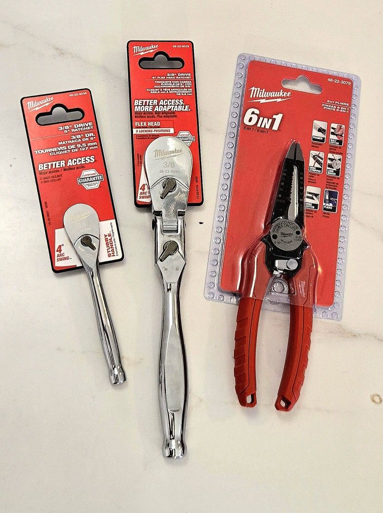 Milwaukee 3/8's Ratchets And Strippers 