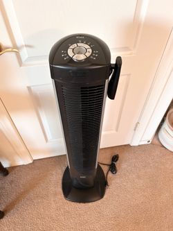 Seville Classics Ultra Slimline Tower Fan.