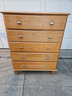 Dresser Five Drawer