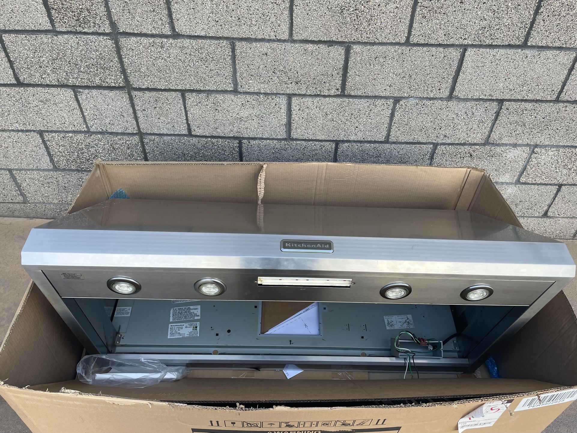 Kitchenaid 48” Classic Range hood With Blower!