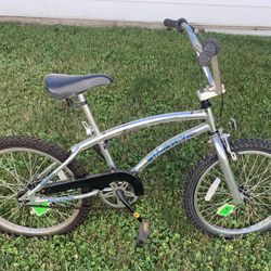 Vintage Pacific Boys 20in BMX Bike