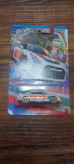 711 HOTWHEELS SILVER SERIES 2017 GTR
