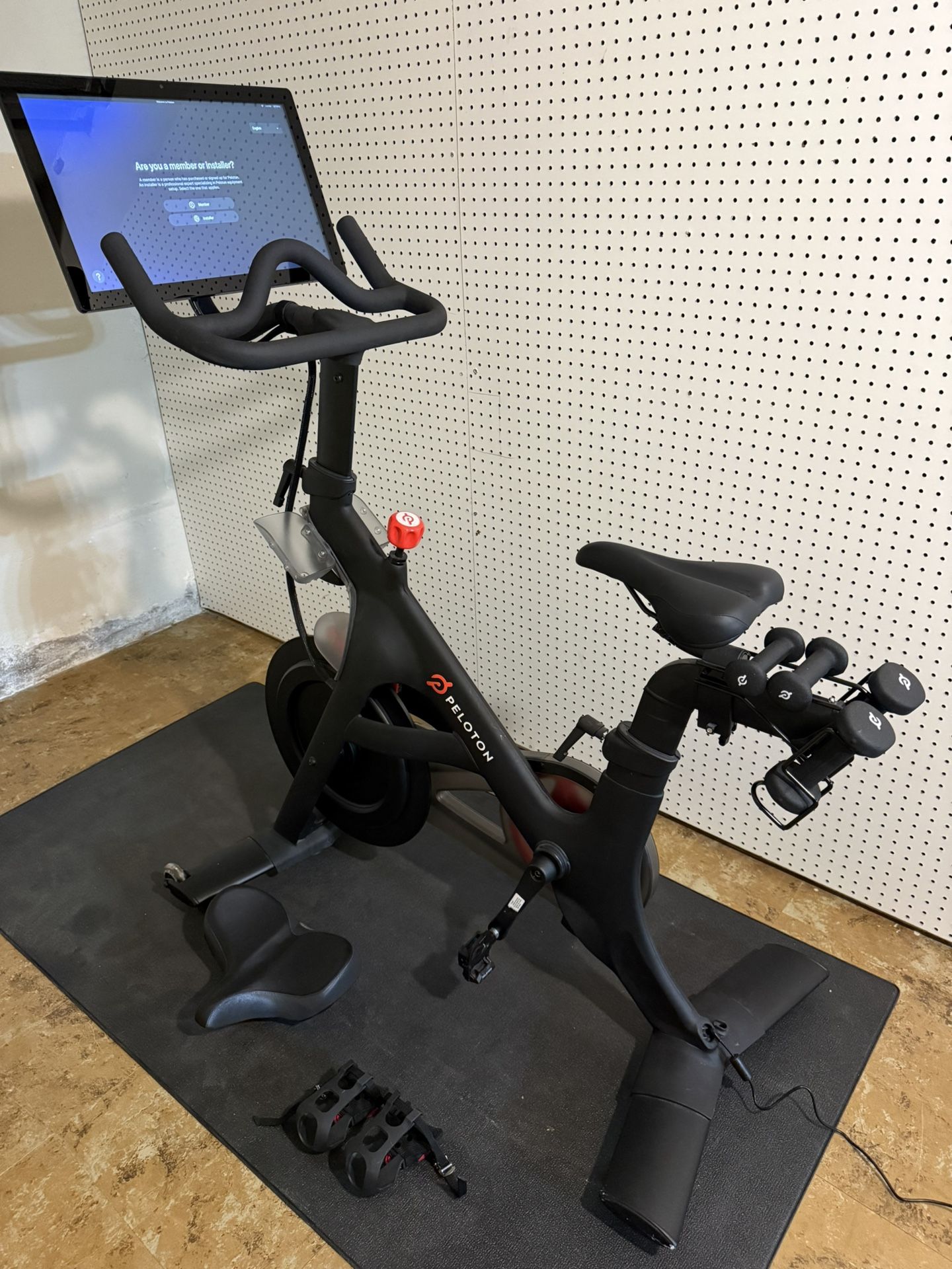 Peloton Bike β Full Set + Accessories β $750