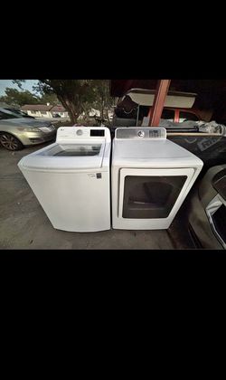 SAMSUNG WASHER AND DRYER