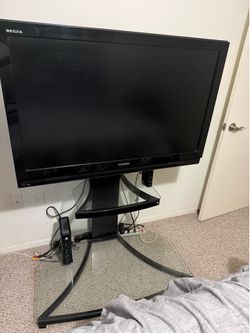 TV 42” Regza Brand With Remote And Stand