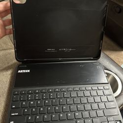 iPad 11” pro case with keyboard wireless