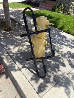 Free pull up bar