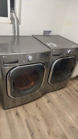 LG Washer and & Gas Dryer combo