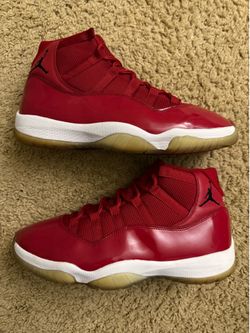Size 11 (Pre owned, no box) - Air Jordan 11 retro win like 96