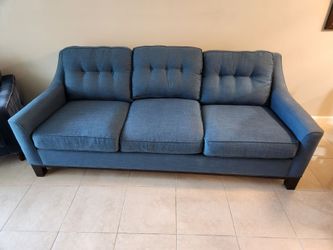 SOFA BED QUEEN AND 2 CHAIRS